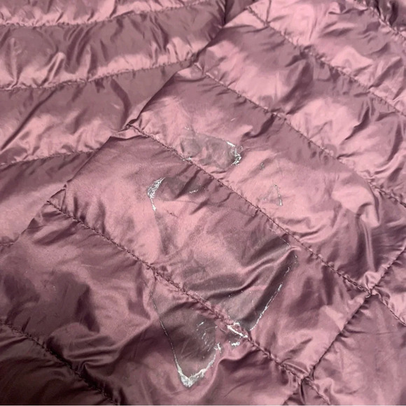 HeatKeep size medium puffer coat dark purple color does have a flaw on arm - Picture 8 of 9